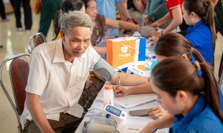 Dược phẩm Thái Minh hân hạnh đồng hành cùng chương trình “Theo dấu chân bác sĩ” tại Quảng Trị